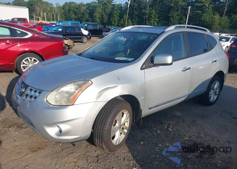 2013 Nissan Rogue Sv z USA, uszkodzony, nr VIN JN8AS5MV9DW601867